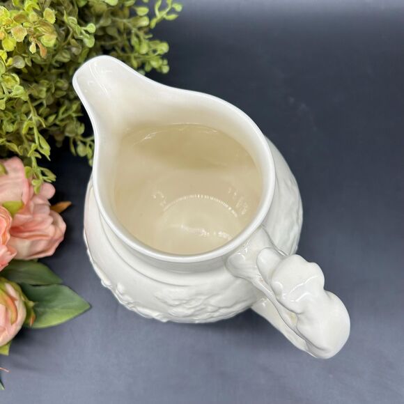 Wedgwood Dog Handle Pitcher Etruria & Barlaston Gloss White Fox Hunting Horses - Picture 5 of 6